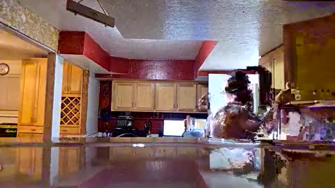 Snapshot of screwnutandbolte chatting on 12-05-25, 10:35 screwnutandbolte online show from 12-05-25, 10:35