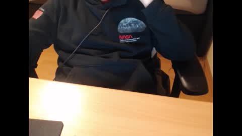 Snapshot of scz11 chatting on 09-22-25, 10:34 scz11 online show from 09-22-25, 10:34