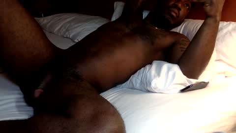 Snapshot of sdawg2xx chatting on 12-20-24, 09:11 sdawg2xx online show from 12-20-24, 09:11