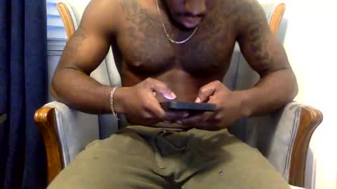 Snapshot of sdawg2xx chatting on 01-21-25, 10:08 sdawg2xx online show from 01-21-25, 10:08