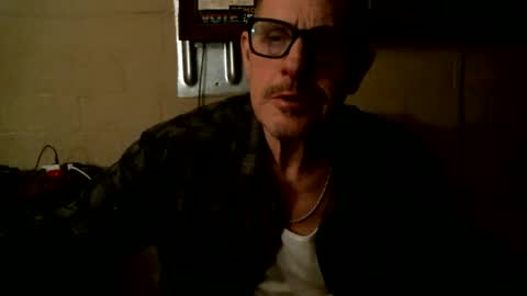 eating pussy  sucking dick online show from 12-16-25, 07:24