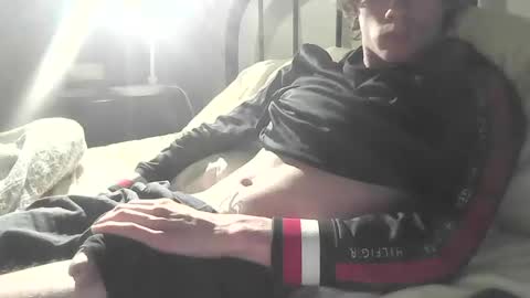 Snapshot of sdseventy chatting on 12-24-24, 06:33 ObvHype online show from 12-24-24, 06:33