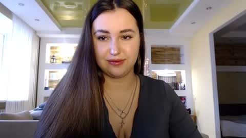 Snapshot of sea_cocktail chatting on 12-07-24, 08:55 Elizabeth online show from 12-07-24, 08:55