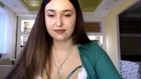 Snapshot of sea_cocktail chatting on 12-31-24, 11:42 Elizabeth online show from 12-31-24, 11:42