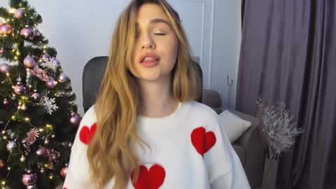 Kate online show from 12-12-24, 08:43