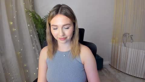 Kate online show from 01-21-25, 04:05