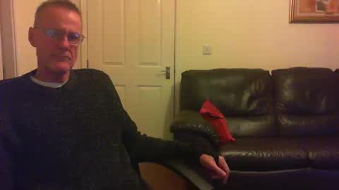 Snapshot of seakrait chatting on 10-05-25, 08:29 seakrait online show from 10-05-25, 08:29