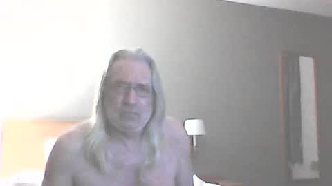 seantheflyer online show from 02-05-25, 01:04
