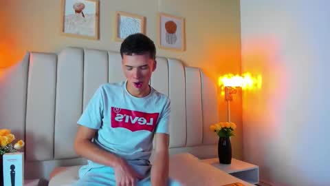 Sean online show from 10-24-25, 04:20