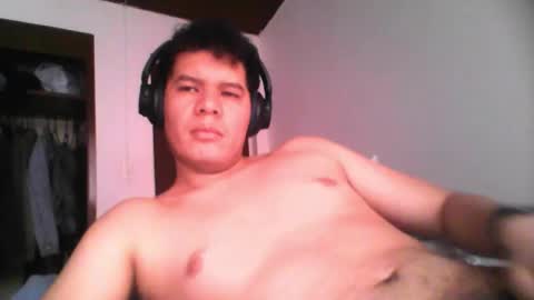 Snapshot of seb5758 chatting on 11-02-25, 06:10 Seb online show from 11-02-25, 06:10