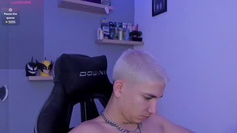 Sebastin online show from 01-20-25, 07:04