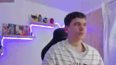 Snapshot of sebas__23 chatting on 02-11-26, 03:33 Sebastin online show from 02-11-26, 03:33