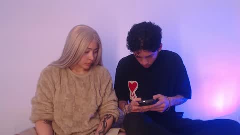  CAMILA Y SEBASTIAN online show from 09-19-25, 07:58