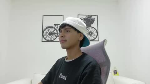 Snapshot of sebas_lover_ chatting on 10-14-25, 09:26 SEBASTIAN online show from 10-14-25, 09:26