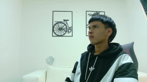 Snapshot of sebas_lover_ chatting on 10-28-25, 08:11 SEBASTIAN online show from 10-28-25, 08:11