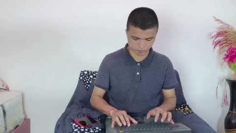 ely online show from 04-19-26, 02:33