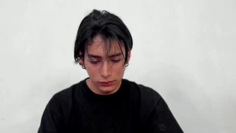 Snapshot of sebas_rosse chatting on 12-01-24, 04:29 sebastian online show from 12-01-24, 04:29