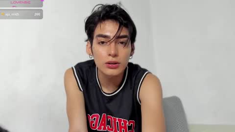 Snapshot of sebas_rosse chatting on 12-15-24, 03:34 sebastian online show from 12-15-24, 03:34