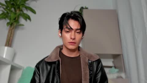 Snapshot of sebas_rosse chatting on 01-27-25, 06:19 sebastian online show from 01-27-25, 06:19