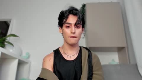 Snapshot of sebas_rosse chatting on 02-14-25, 09:53 sebastian online show from 02-14-25, 09:53