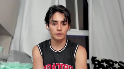 Snapshot of sebas_rosse chatting on 02-23-25, 11:36 sebastian online show from 02-23-25, 11:36