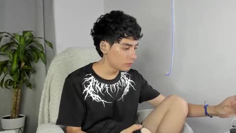 Snapshot of sebas_rosse chatting on 09-24-25, 12:08 sebastian online show from 09-24-25, 12:08