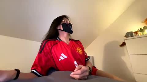 Snapshot of sebasathome chatting on 05-11-26, 05:10 Nip online show from 05-11-26, 05:10