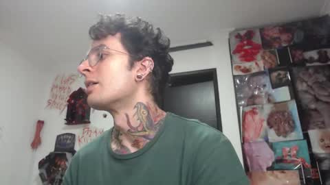 Snapshot of sebasbigdick_ chatting on 10-14-25, 07:20 spityio instagram online show from 10-14-25, 07:20