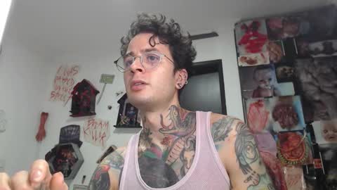 Snapshot of sebasbigdick_ chatting on 02-15-26, 06:43 spityio instagram online show from 02-15-26, 06:43