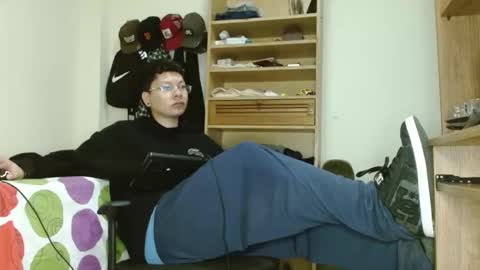 Snapshot of sebasslops chatting on 02-20-25, 04:28 Sebas online show from 02-20-25, 04:28