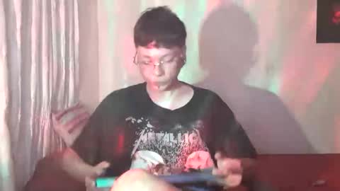 Snapshot of sebasslops chatting on 11-21-25, 06:39 Sebas online show from 11-21-25, 06:39