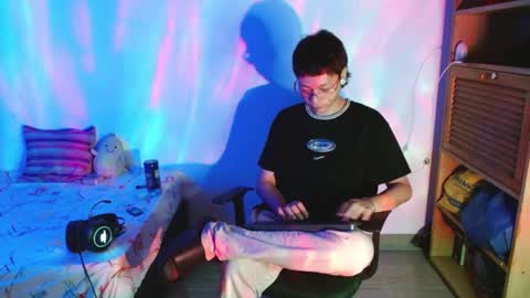 Sebas online show from 03-26-26, 06:30