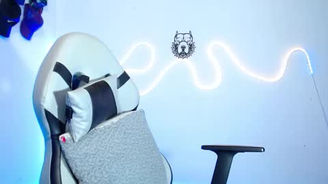 Sebastian online show from 02-11-26, 05:01