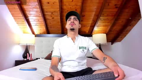 Sebastian Berne online show from 02-14-25, 07:44