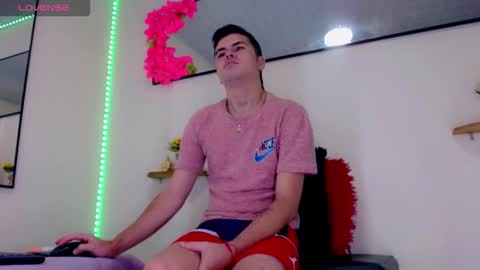 Sebastian online show from 12-15-25, 01:04