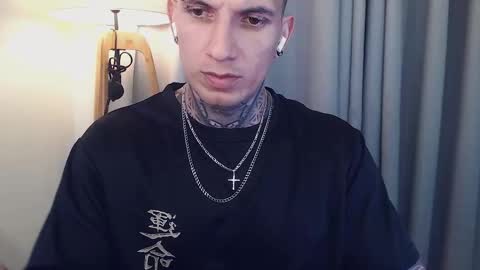 Snapshot of sebastian_muss chatting on 09-16-25, 01:06 Sebastian online show from 09-16-25, 01:06