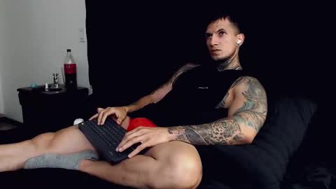 Snapshot of sebastian_muss chatting on 09-29-25, 09:52 Sebastian online show from 09-29-25, 09:52