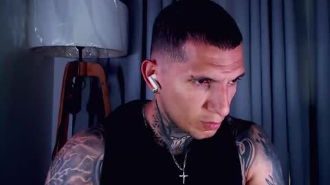 Snapshot of sebastian_muss chatting on 10-05-25, 12:58 Sebastian online show from 10-05-25, 12:58