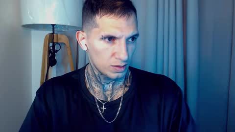 Snapshot of sebastian_muss chatting on 11-15-25, 01:18 Sebastian online show from 11-15-25, 01:18