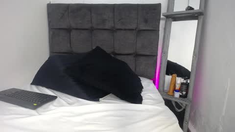 sebastian n alinson online show from 12-04-24, 06:11