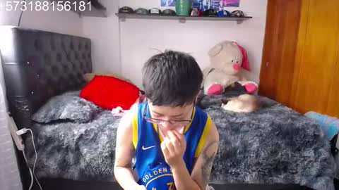 Snapshot of sebastian_posse chatting on 11-10-25, 07:02 Myystiic online show from 11-10-25, 07:02