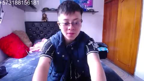 Snapshot of sebastian_posse chatting on 12-02-25, 05:30 Myystiic online show from 12-02-25, 05:30