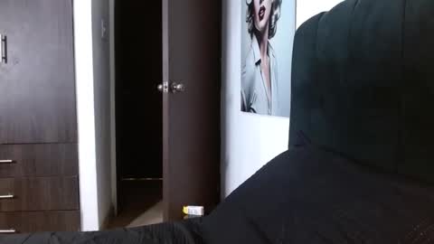 Sebastiano online show from 11-24-25, 02:11