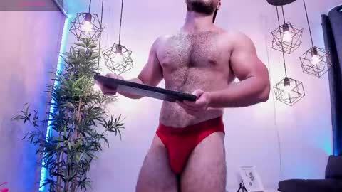 Snapshot of sebastianvilla__ chatting on 02-13-25, 09:06 Instagram jeanpaulfit online show from 02-13-25, 09:06