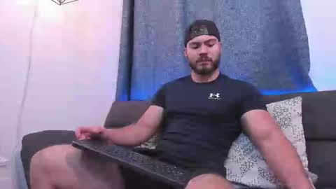 Snapshot of sebastianvilla__ chatting on 02-23-25, 09:59 Instagram jeanpaulfit online show from 02-23-25, 09:59