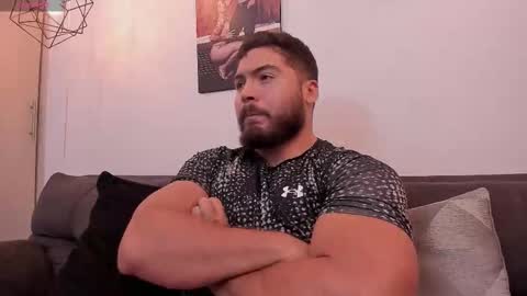 Snapshot of sebastianvilla__ chatting on 09-12-25, 11:59 Instagram jeanpaulfit online show from 09-12-25, 11:59