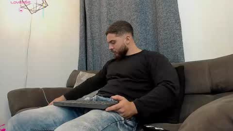 Snapshot of sebastianvilla__ chatting on 09-26-25, 12:14 Instagram jeanpaulfit online show from 09-26-25, 12:14