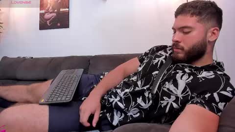 Snapshot of sebastianvilla__ chatting on 10-26-25, 10:04 Instagram jeanpaulfit online show from 10-26-25, 10:04