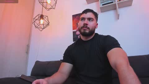 Instagram jeanpaulfit  online show from 02-26-26, 06:18