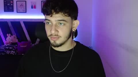 Snapshot of sebasxxl12 chatting on 10-13-25, 04:07 Sebas online show from 10-13-25, 04:07